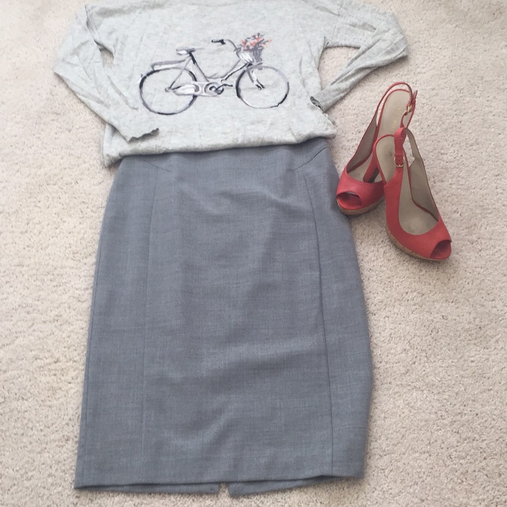 White House Black Market Gray Skirt